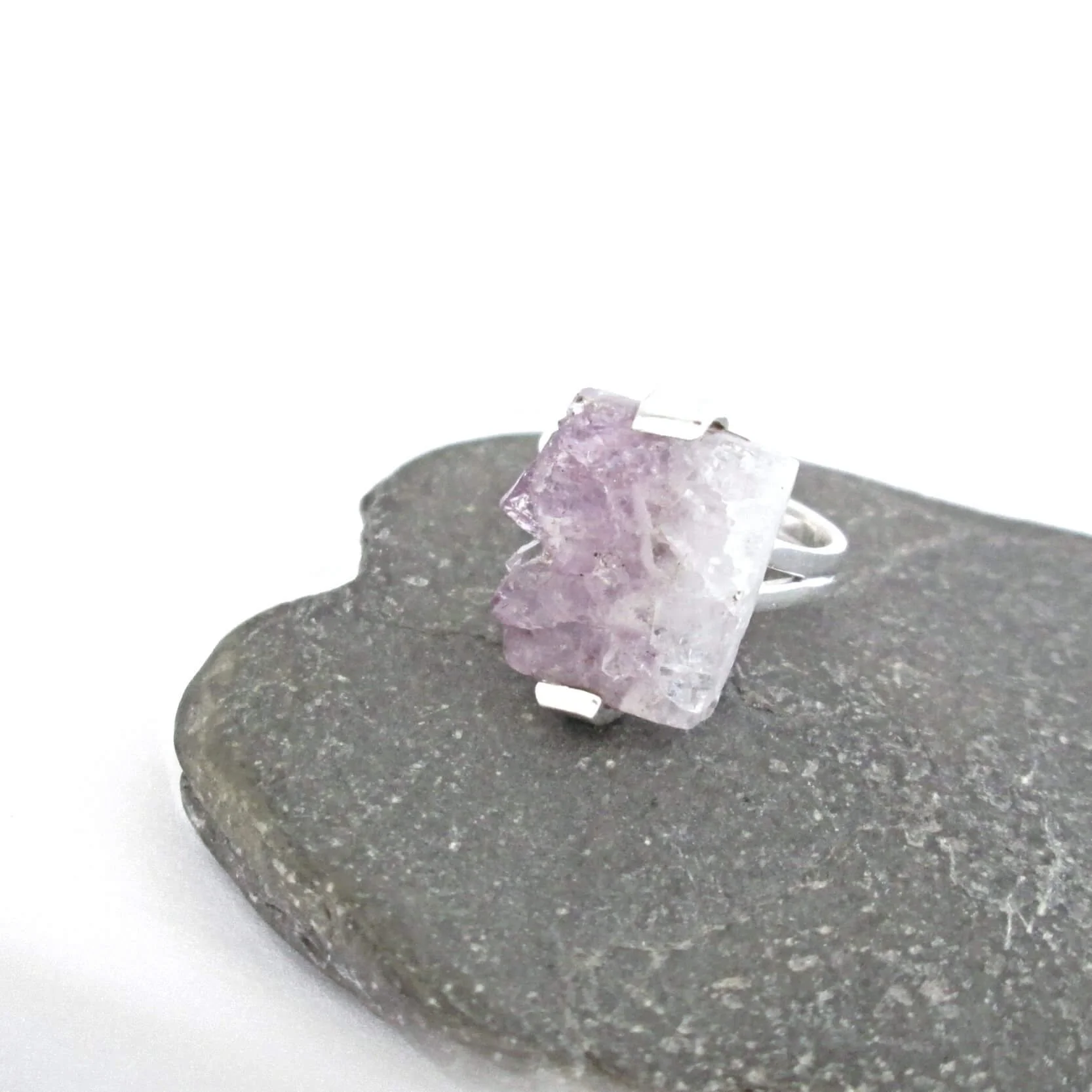 Amethyst druzy ring discount